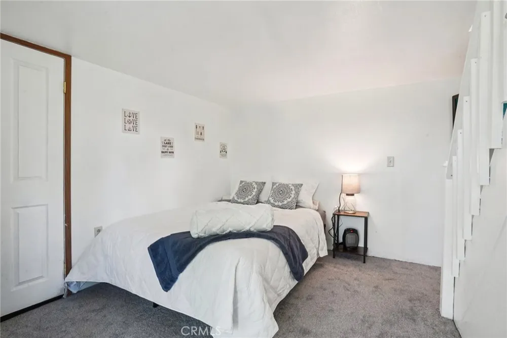 670 Villa Grove Avenue Big Bear, CA 92314