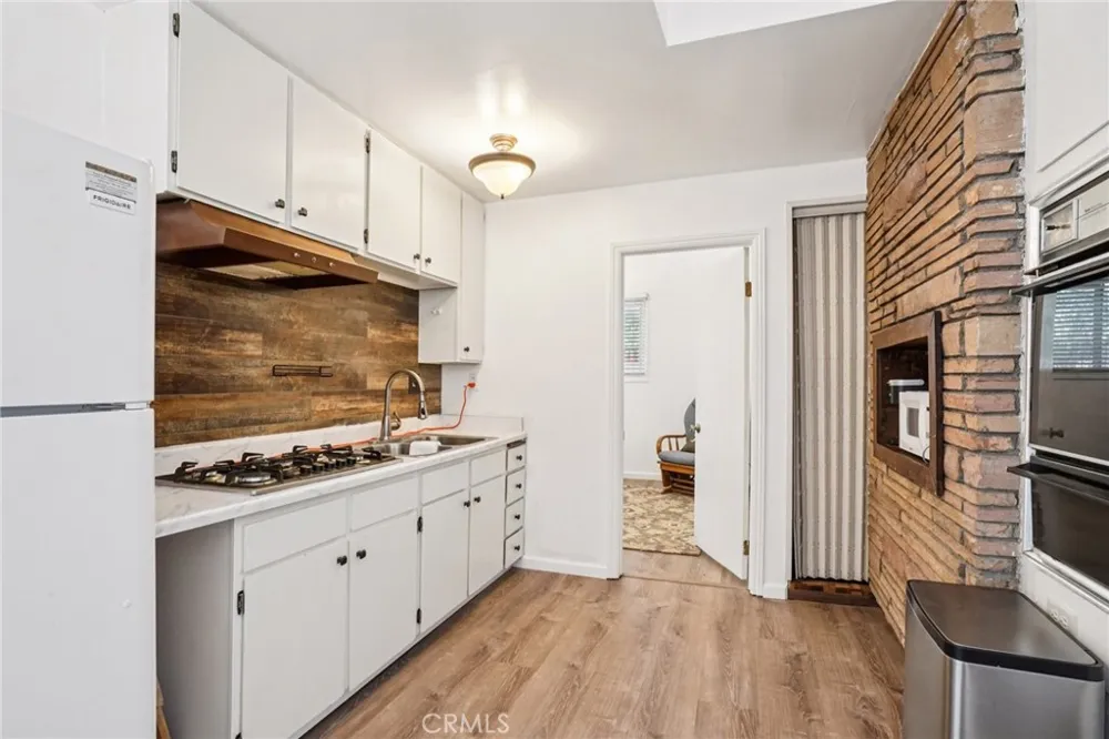 670 Villa Grove Avenue Big Bear, CA 92314
