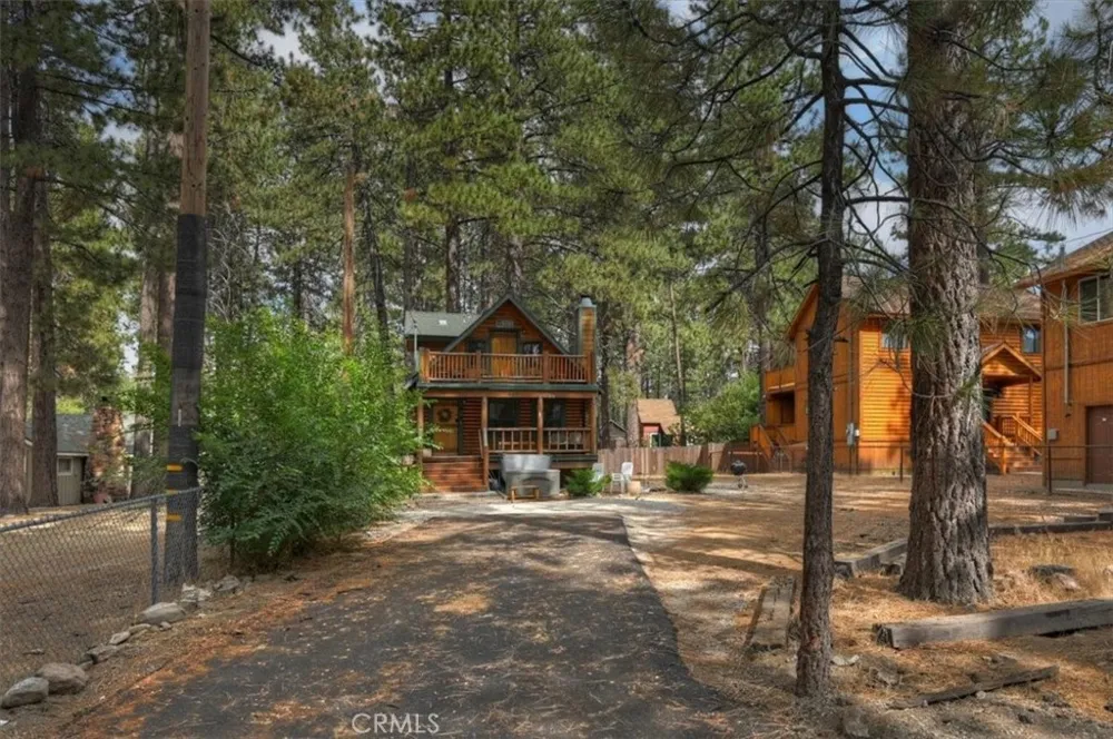 459 Jeffries Big Bear Lake, CA 92315