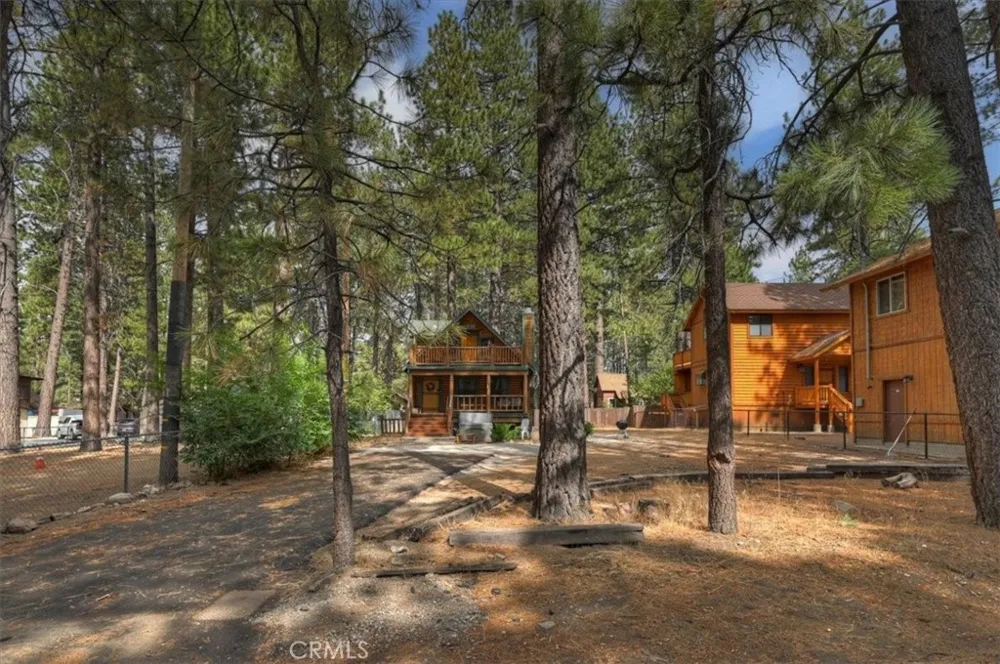 459 Jeffries Big Bear Lake, CA 92315