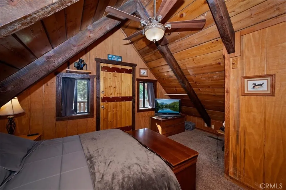 459 Jeffries Big Bear Lake, CA 92315