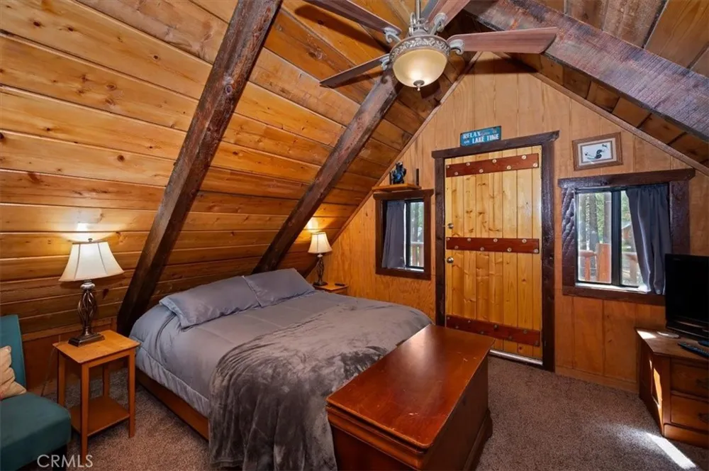 459 Jeffries Big Bear Lake, CA 92315