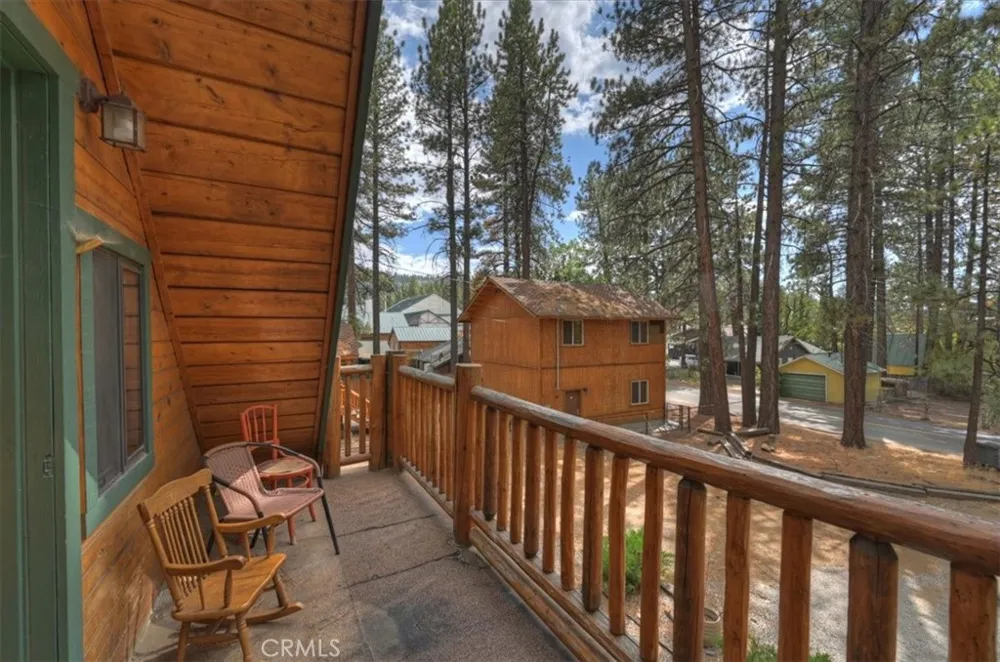 459 Jeffries Big Bear Lake, CA 92315