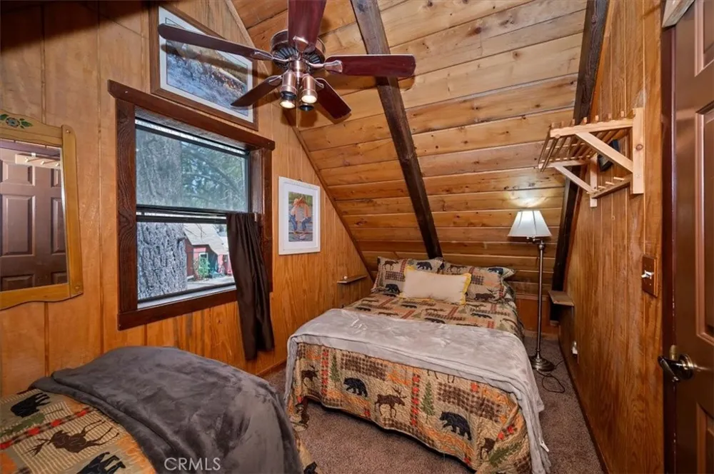 459 Jeffries Big Bear Lake, CA 92315