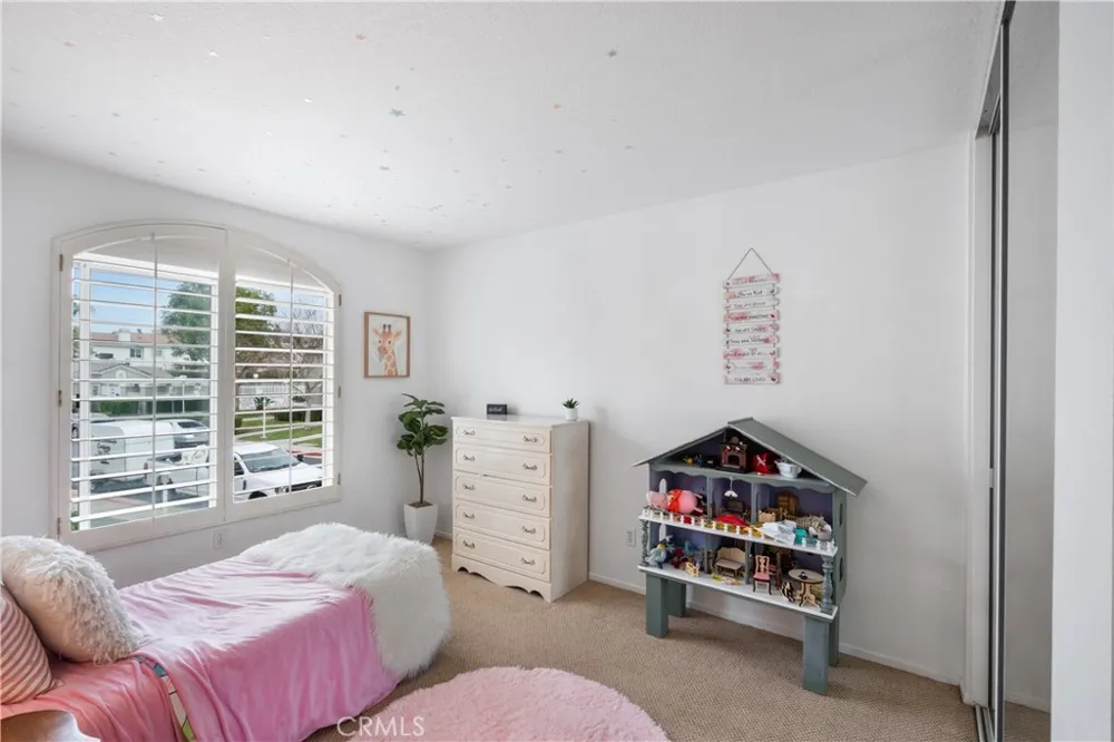 686 Azure Corona, CA 92879