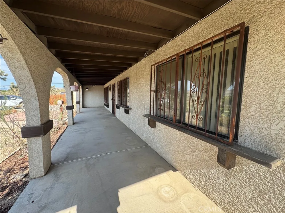 57374 Warren Yucca Valley, CA 92284