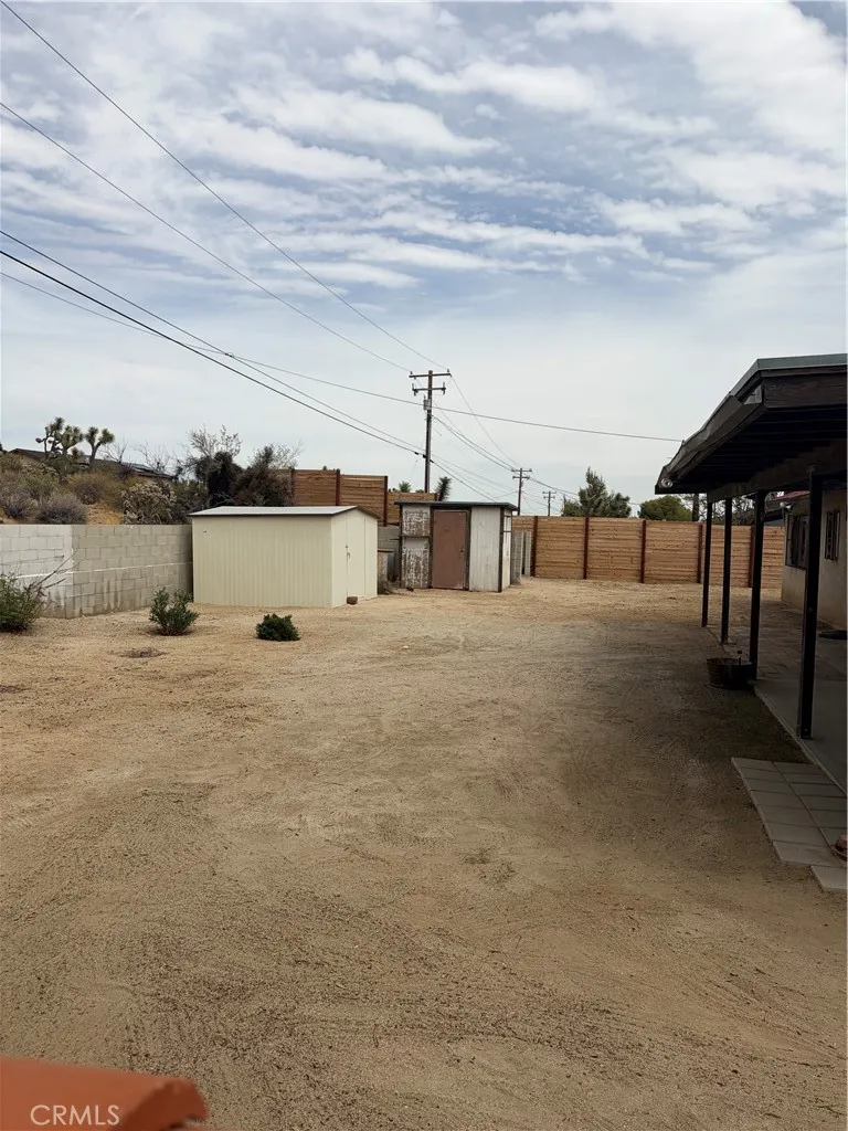 57374 Warren Yucca Valley, CA 92284