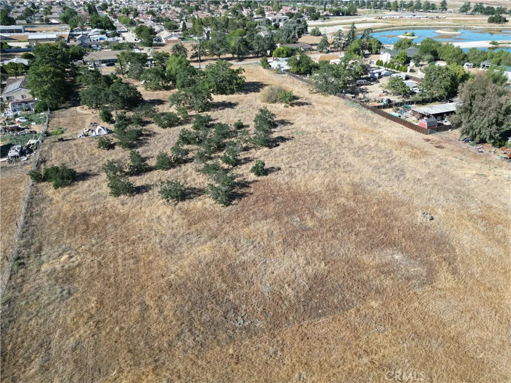 39612 Lincoln Cherry Valley, CA 92223