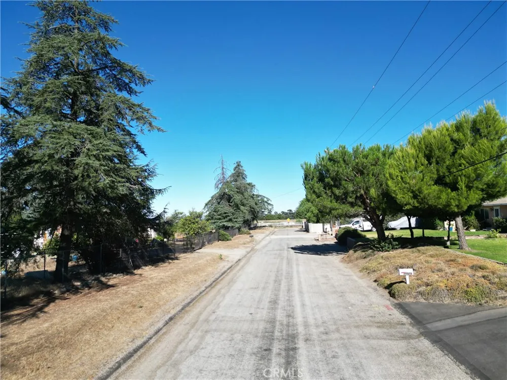 39612 Lincoln Cherry Valley, CA 92223