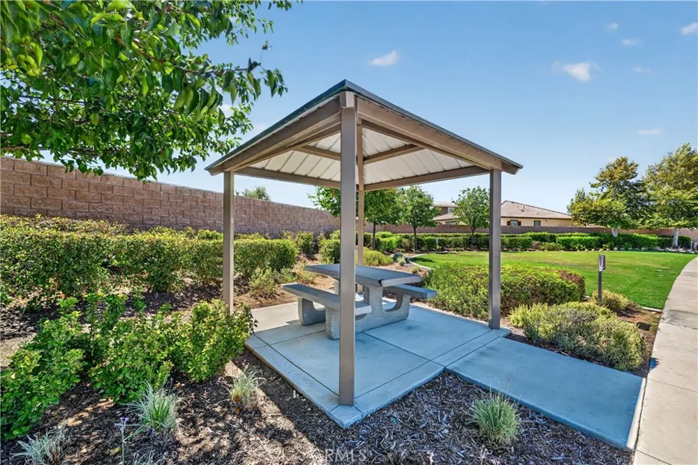 2417 Tulip Drive Perris, CA 92570