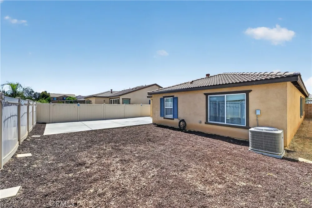 2417 Tulip Drive Perris, CA 92570