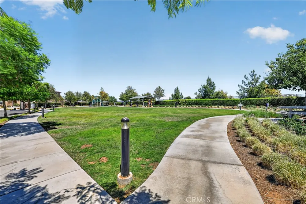 2417 Tulip Drive Perris, CA 92570