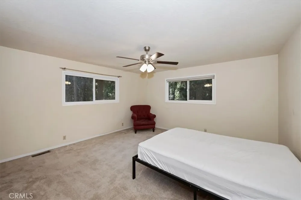 932 Cedar Drive Crestline, CA 92325