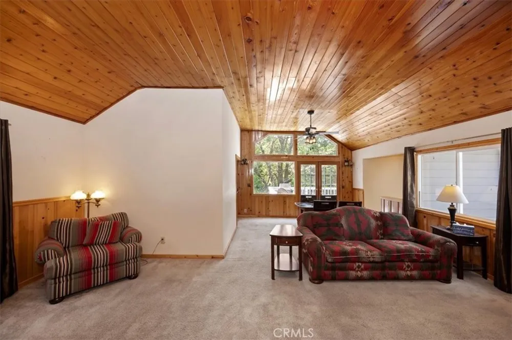 932 Cedar Drive Crestline, CA 92325
