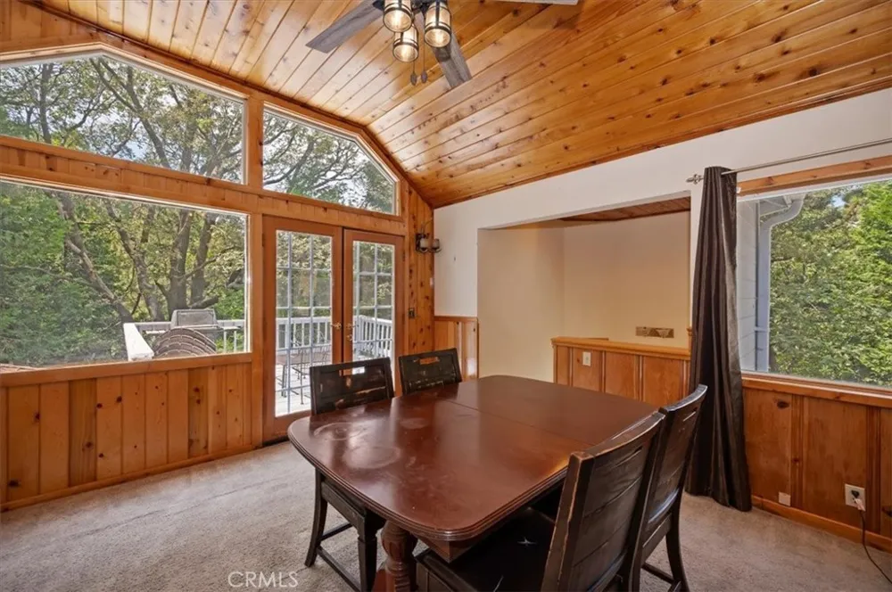 932 Cedar Drive Crestline, CA 92325