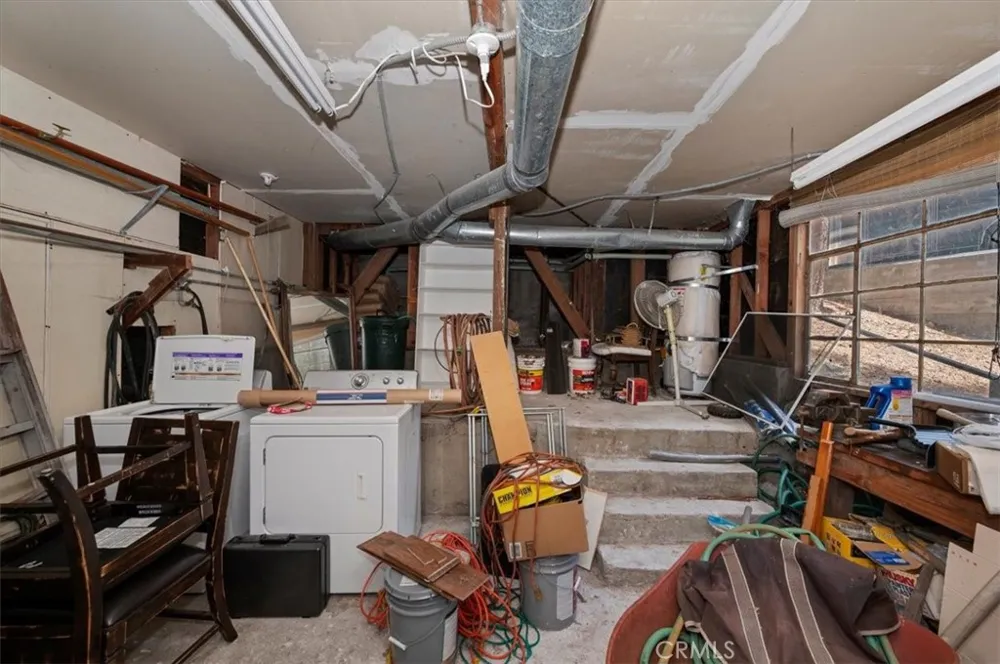 932 Cedar Drive Crestline, CA 92325