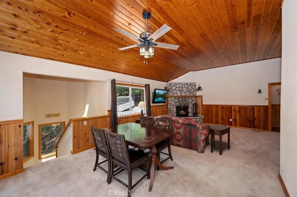 932 Cedar Drive Crestline, CA 92325