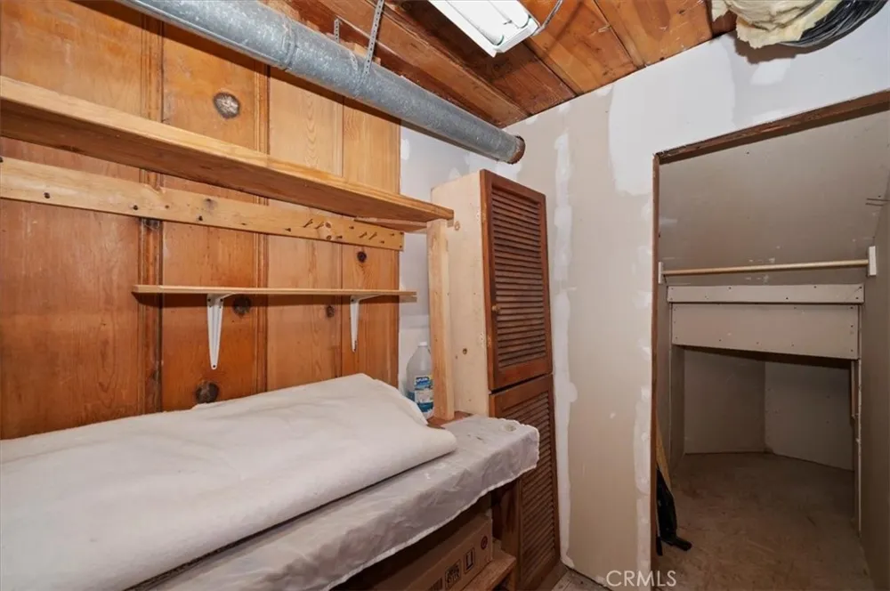 932 Cedar Drive Crestline, CA 92325