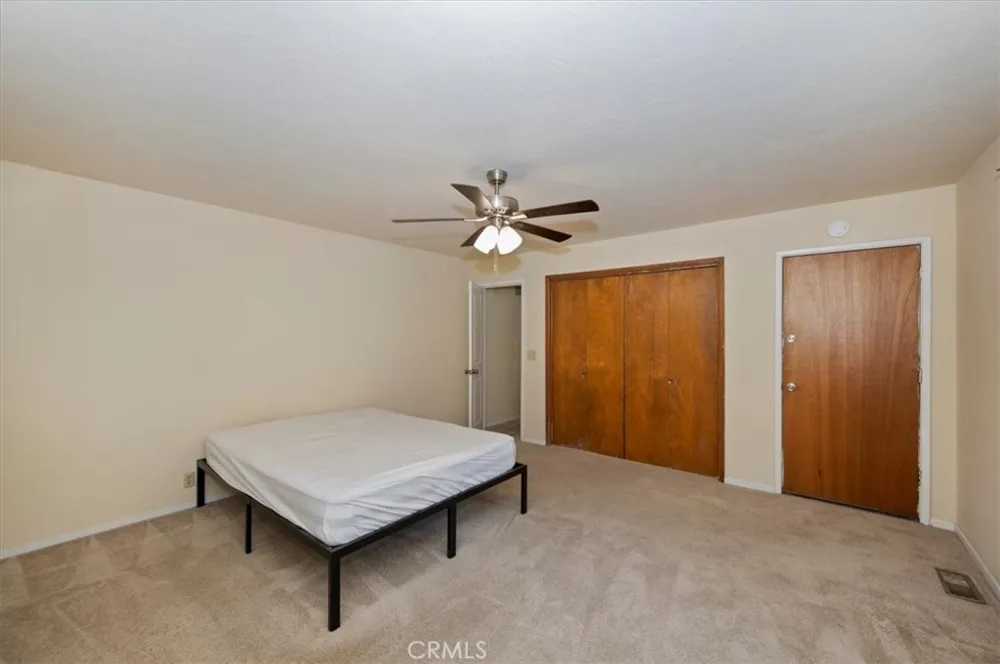 932 Cedar Drive Crestline, CA 92325