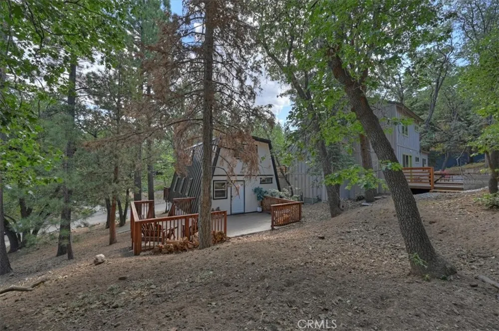 1323 Silverado Big Bear City, CA 92314