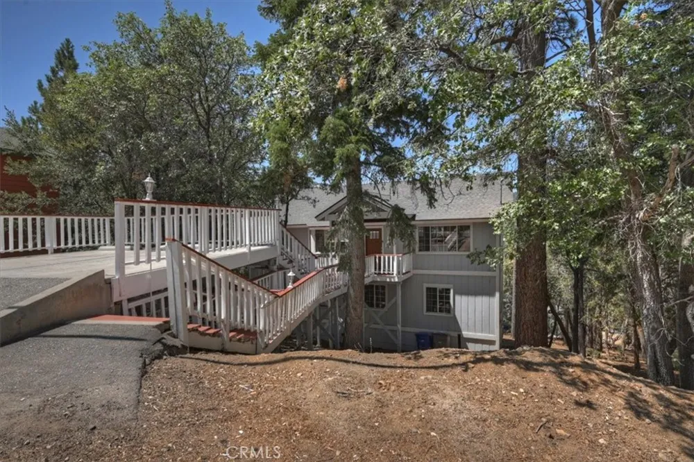 43659 Wolf Big Bear Lake, CA 92315