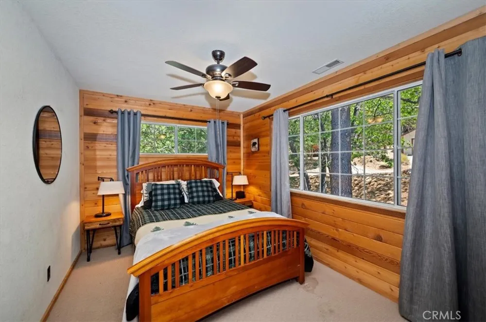 43659 Wolf Big Bear Lake, CA 92315