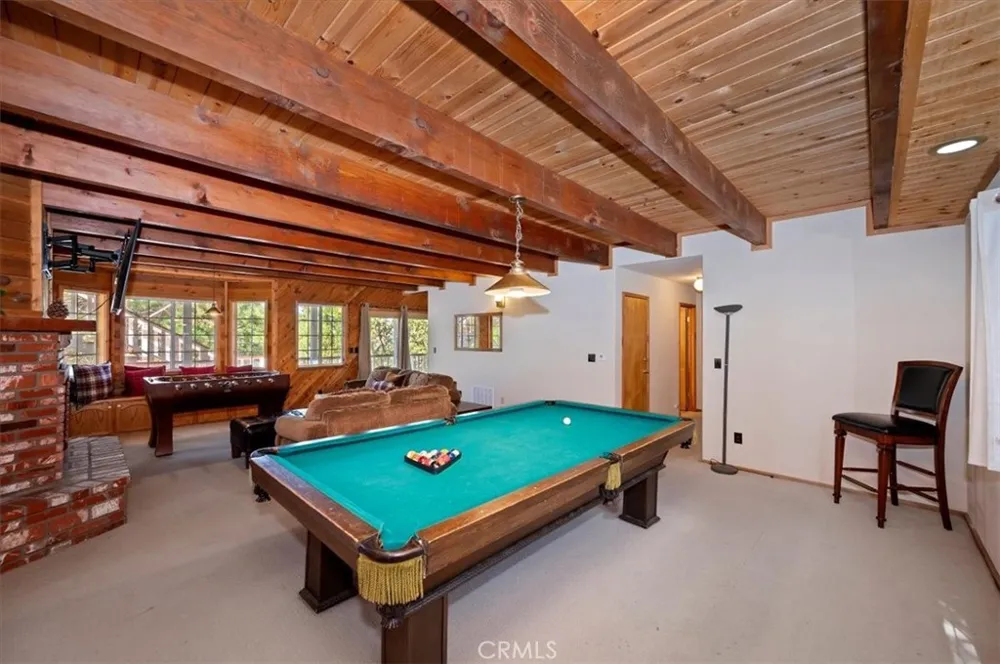 43659 Wolf Big Bear Lake, CA 92315