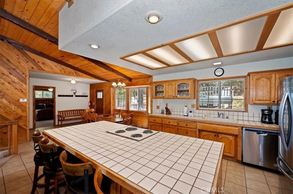 43659 Wolf Big Bear Lake, CA 92315