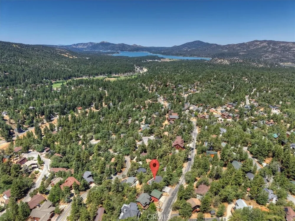 43659 Wolf Big Bear Lake, CA 92315