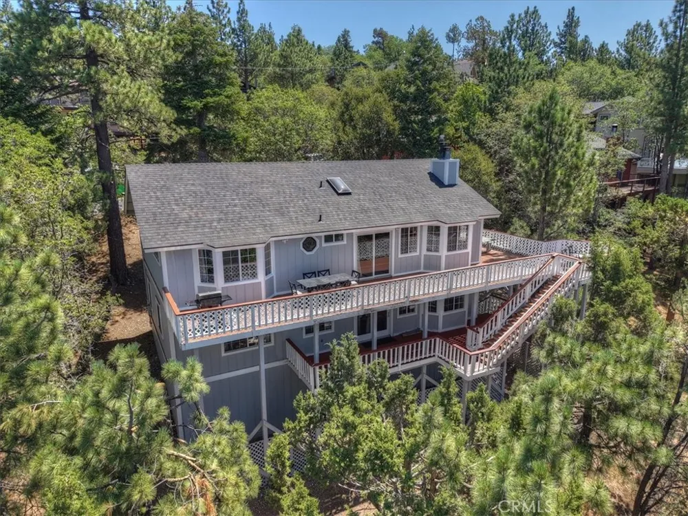 43659 Wolf Big Bear Lake, CA 92315
