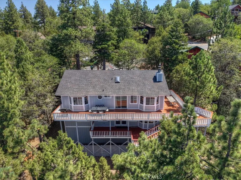 43659 Wolf Big Bear Lake, CA 92315