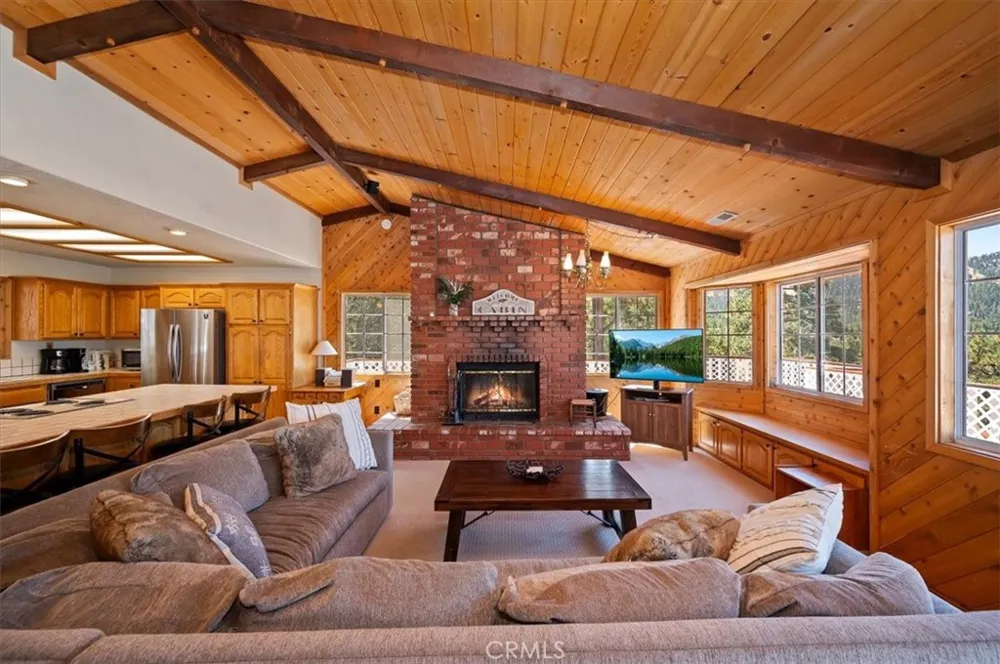 43659 Wolf Big Bear Lake, CA 92315