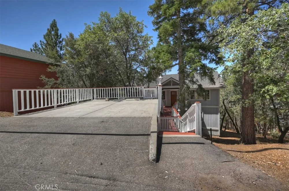 43659 Wolf Big Bear Lake, CA 92315
