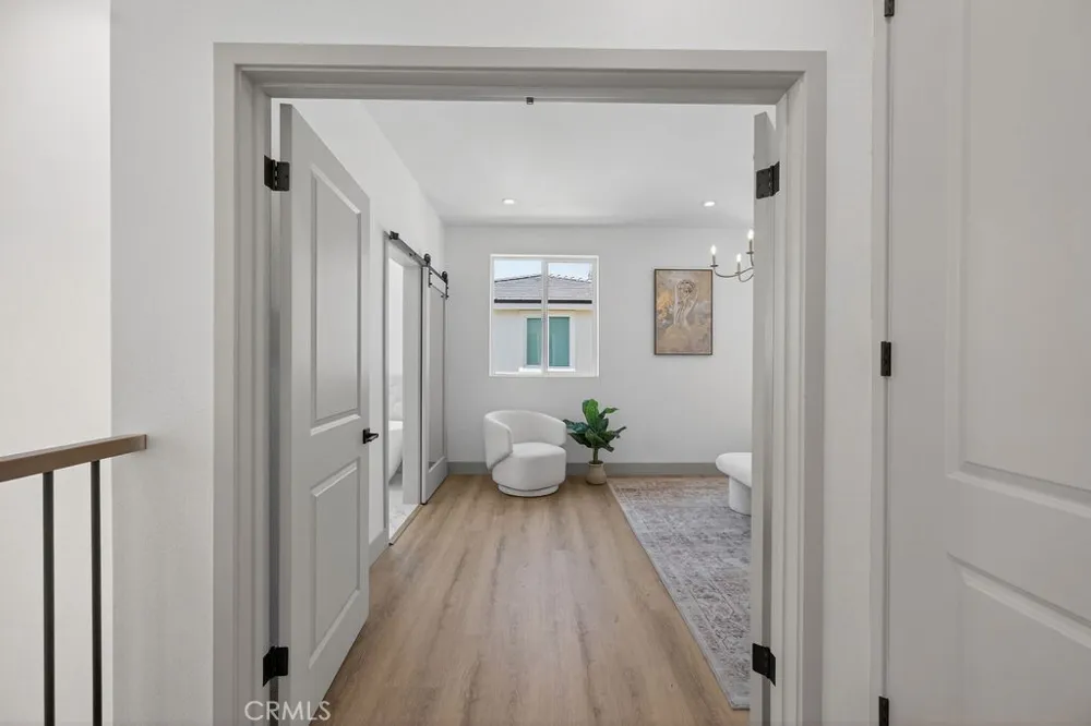 15540 Colorado Paramount, CA 90723