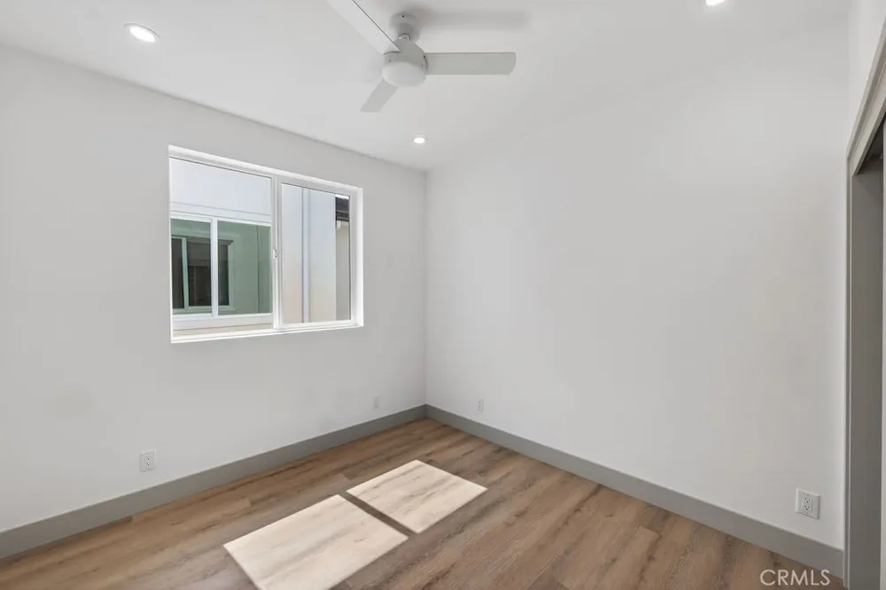 15540 Colorado Paramount, CA 90723