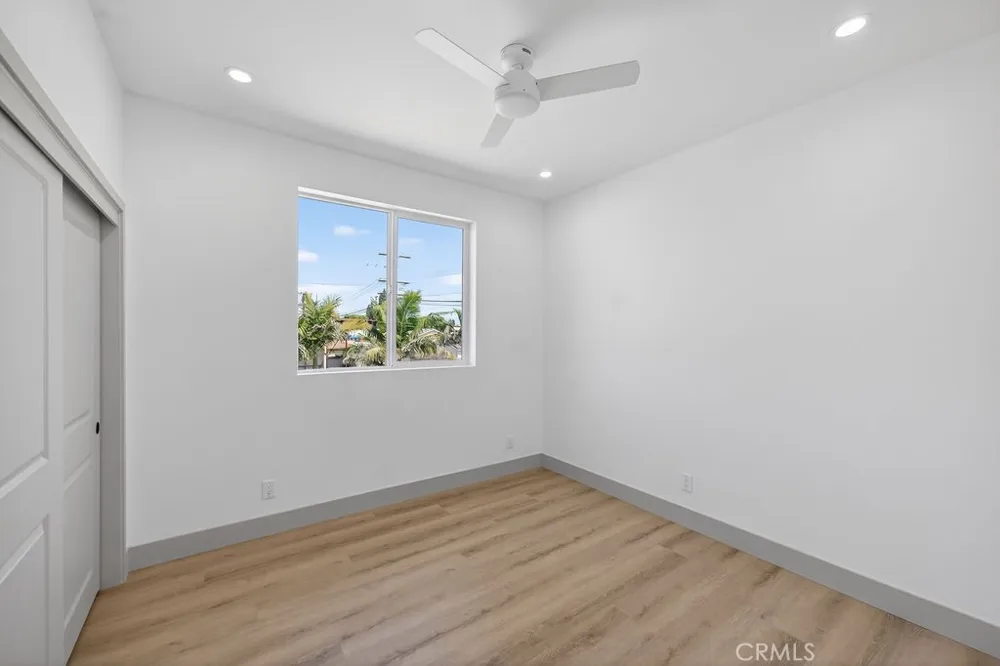 15540 Colorado Paramount, CA 90723