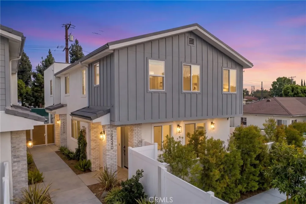 15540 Colorado Paramount, CA 90723