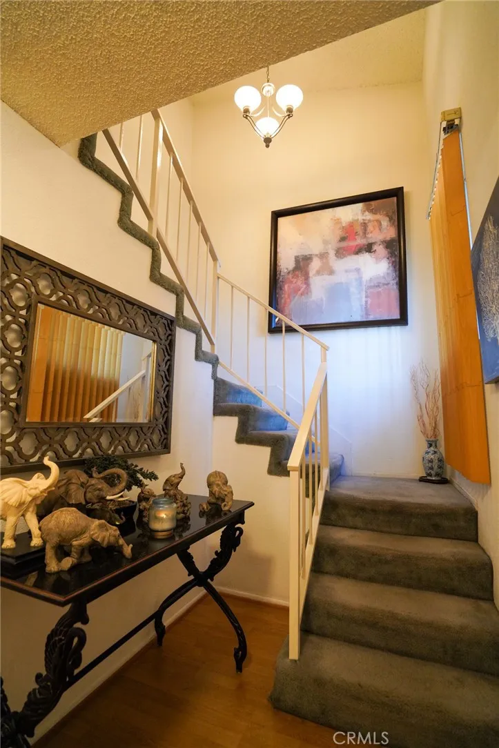 15735 Nordhoff #26 Los Angeles, CA 91343