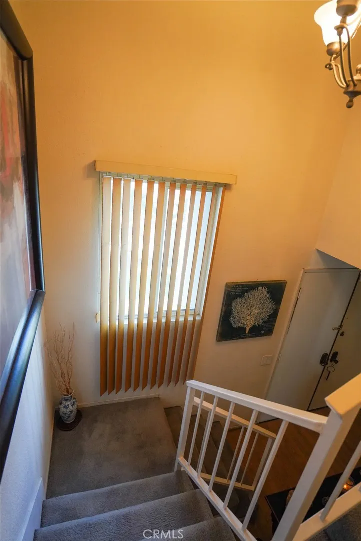 15735 Nordhoff #26 Los Angeles, CA 91343