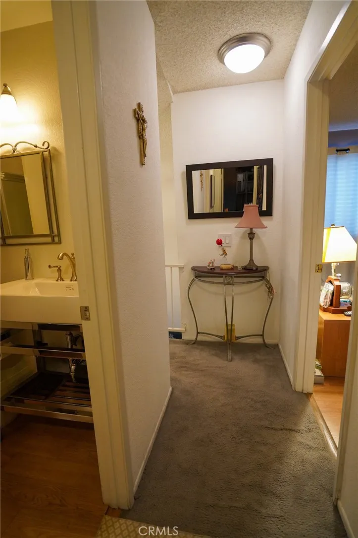 15735 Nordhoff #26 Los Angeles, CA 91343
