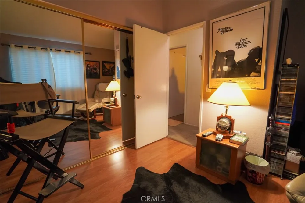 15735 Nordhoff #26 Los Angeles, CA 91343