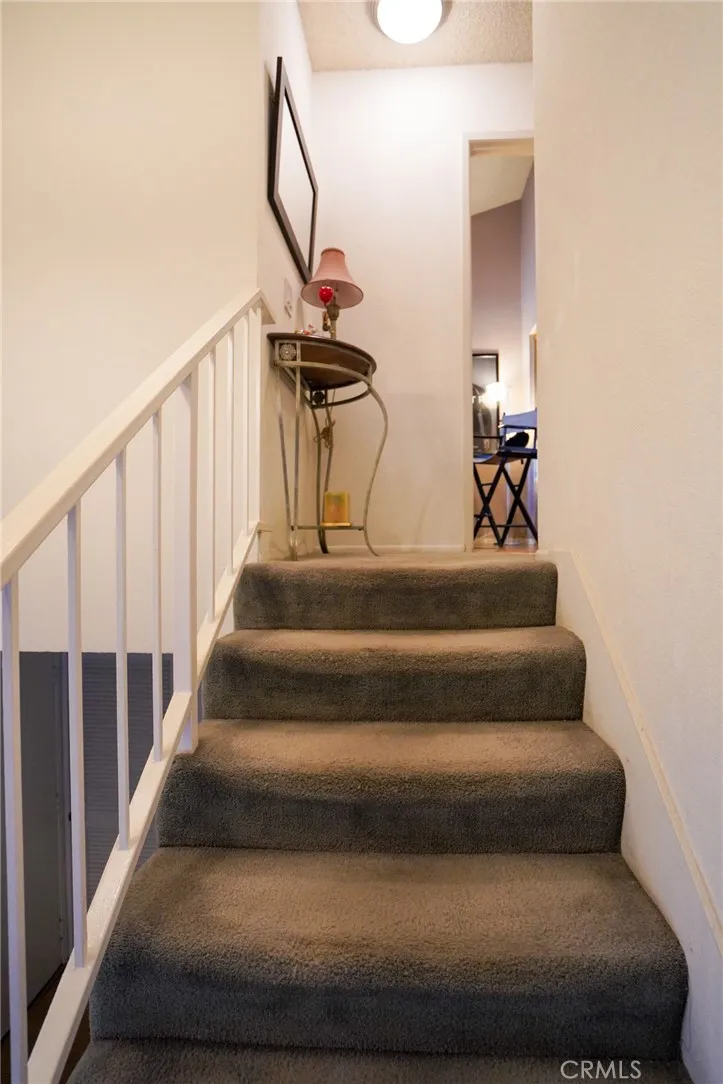 15735 Nordhoff #26 Los Angeles, CA 91343