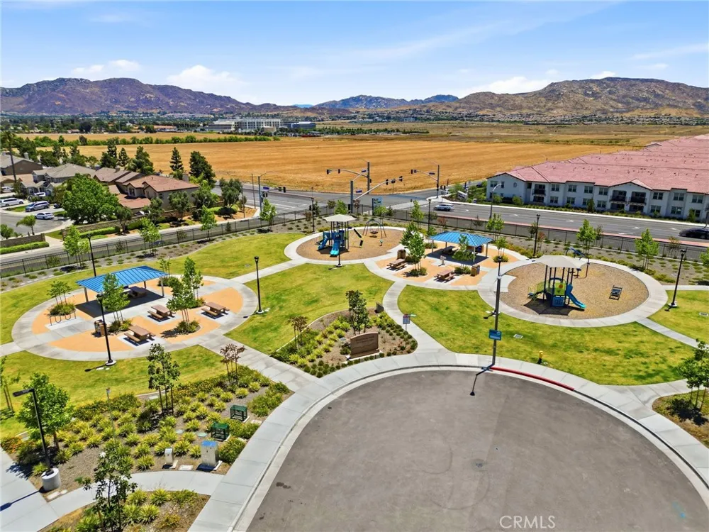13936 Vantage Moreno Valley, CA 92555