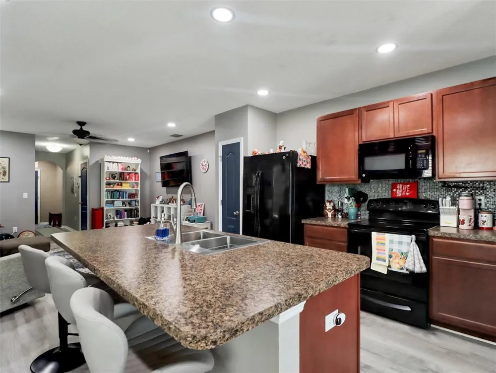 10408 WHISPERING HAMMOCK DRIVE Riverview, FL 33578