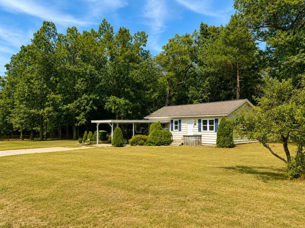 885 Parsons Road East Bay Township, MI 49686