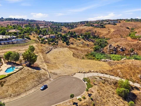 6824 Boulder Creek