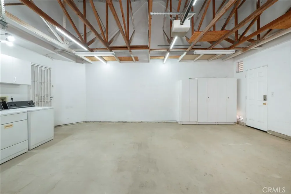 5824 Thornhill Drive Riverside, CA 92507
