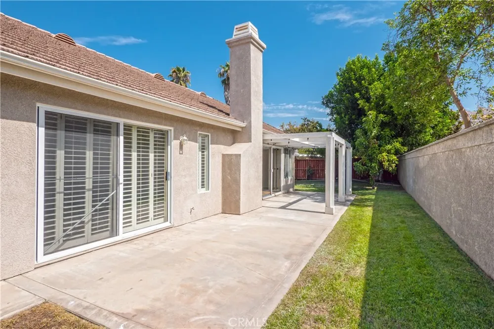 5824 Thornhill Drive Riverside, CA 92507