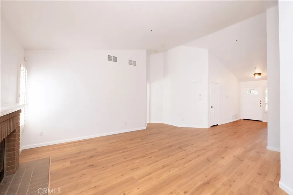 5824 Thornhill Drive Riverside, CA 92507
