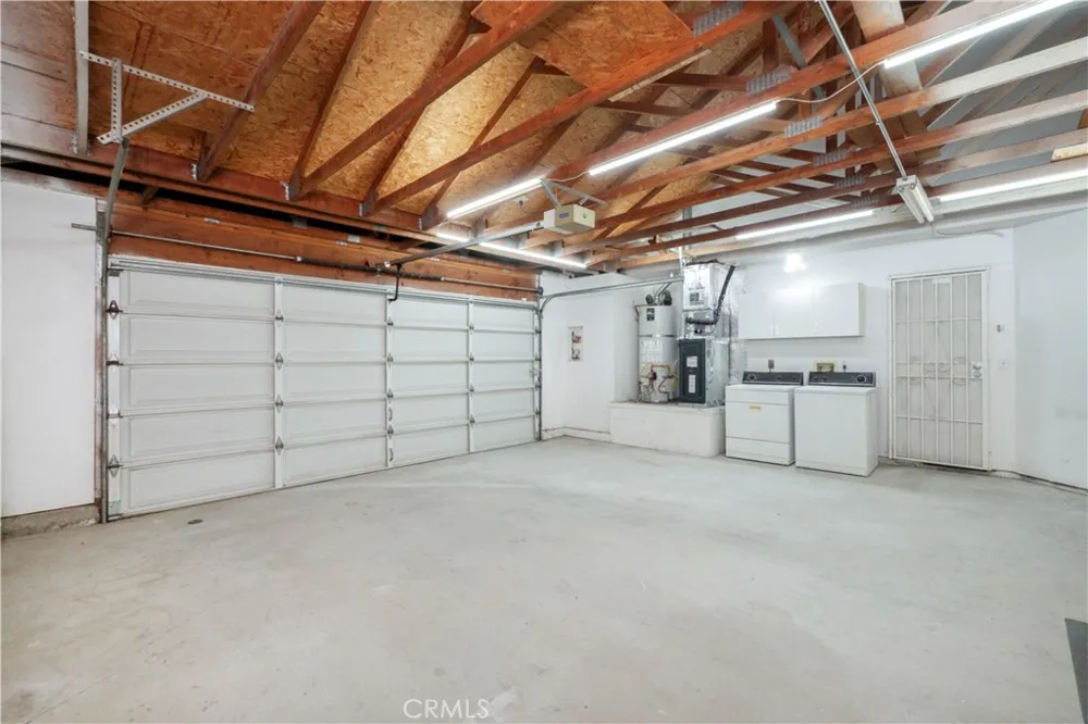 5824 Thornhill Drive Riverside, CA 92507